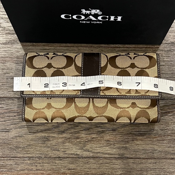 Coach Brown and Tan Signature Wallet - Picture 4 of 9